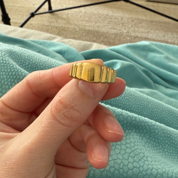 Gold Chunky Ring - Atolea - Picture 5 of 5